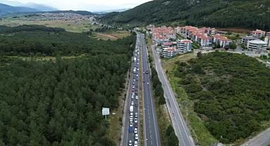 Muğla'da bayram yoğunluğu: Kilometrelerce araç kuyruğu oluştu