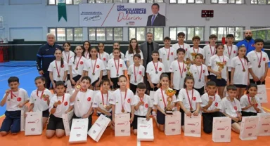 Osmangazi Belediyespor'dan badmintonda tarihi başarı