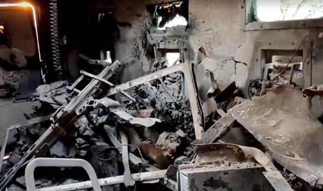 Pakistan'da düzenlenen intihar saldırısında 12 polis hayatını kaybetti