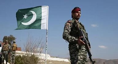Reuters yazdı: Pakistan, Suudi Arabistan'a jet filosu ve 8 bin asker gönderdi