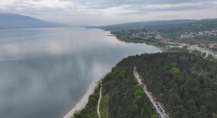 Sapanca Gölü'nde su seviyesi 10 ay sonra kritik eşiği aştı