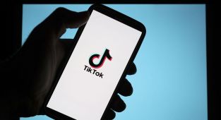 TikTok algoritması Cumhuriyetçi içerikleri öne çıkardı
