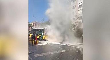 Ümraniye'de İETT otobüsünde yangın çıktı