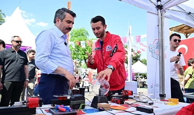 Yıldırım'da 19 Mayıs coşkusu teknolojiyle birleşti