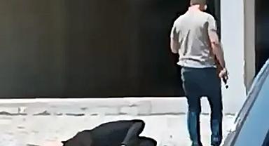 Adana'da emekli polis , kendisine döner bıçağıyla saldıran oğlunu öldürdü