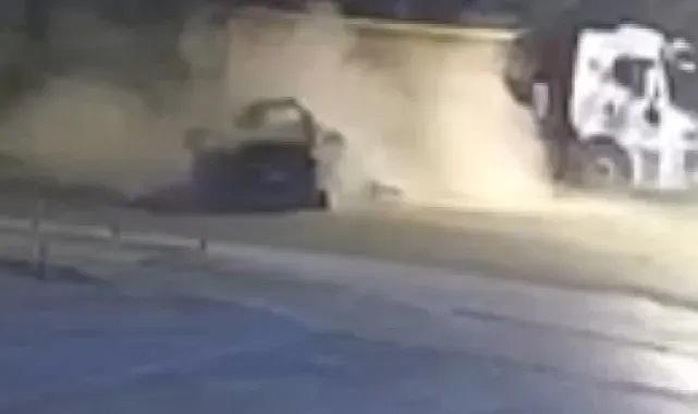 Ankara'da otomobilin kamyona çarptığı kazada 3 kişi öldü