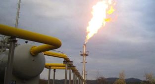 Azerbaycan'dan Türkiye'ye 33 milyar metreküp doğal gaz arzı için anlaşma imzalandı