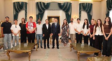 Başkan Vekili Biba, şampiyon marşın bestecilerini ağırladı