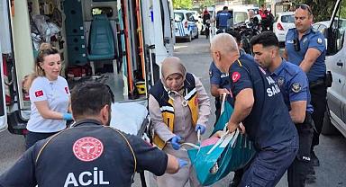 Bir kızını öldürdü, eşi ve diğer kızını ağır yaraladı