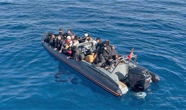 BM 2027'de yaklaşık 2,4 milyon mültecinin yeniden yerleştirilmeye ihtiyaç duyacağını öngörüyor