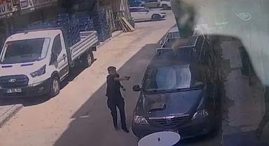 Bursa’da 'yan baktın' diyerek tartıştığı iki kişiyi bacaklarından vurdu