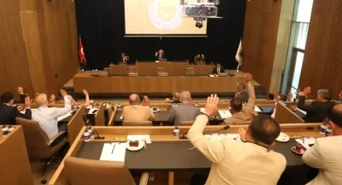 İnegöl'ün başarılı sporcuları mecliste ödüllendirildi