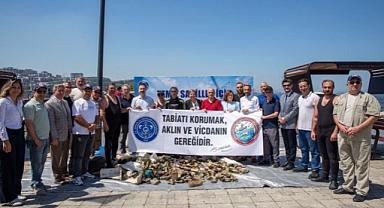 Büyükşehir'den Gemlik'te deniz dibi temizliği