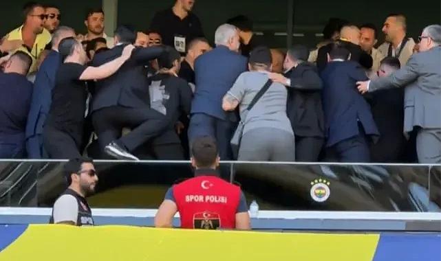 Fenerbahçe Genel Kurulu'nda kavga!