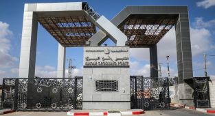 Gazze'de 26 hasta, İsrail kısıtlamaları altındaki Refah Sınır Kapısı'ndan tahliye edildi