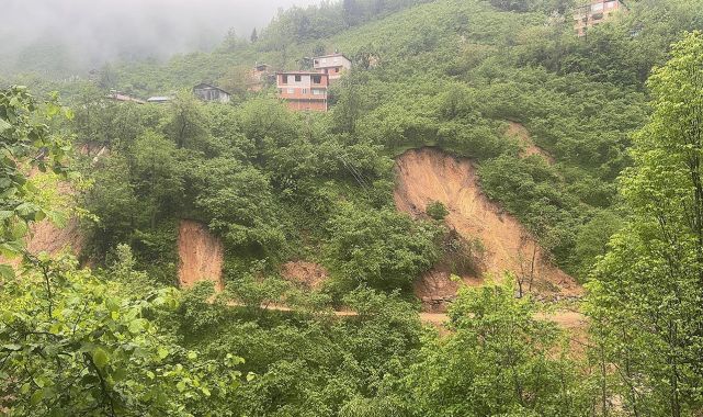 Giresun'da heyelan alarmı: 22 ev boşaltıldı