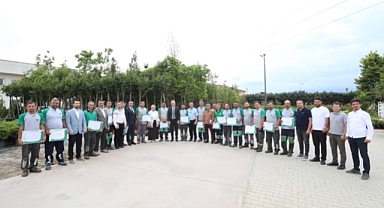 İnegöl Belediyesi'nde 19 Personele Bahçıvanlık Sertifikası Verildi