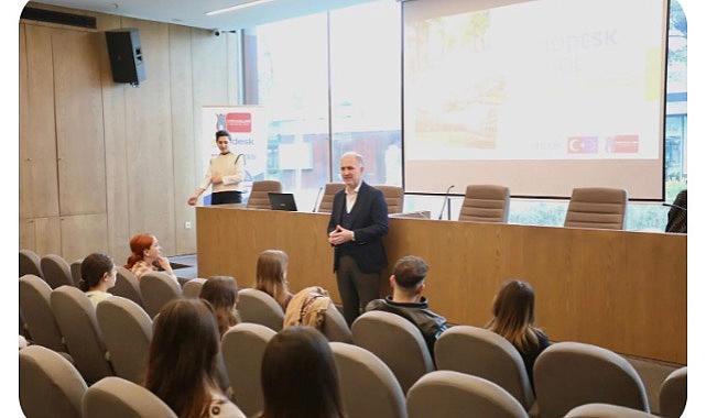 İnegöl Belediyesi’nin DiscoverEU Desteğiyle 17 Genç Avrupa Yolcusu Oldu