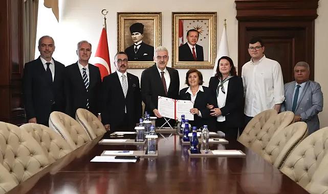 İnegöl’e 7 Birimli Yeni Aile Sağlığı Merkezi İçin Protokol İmzalandı