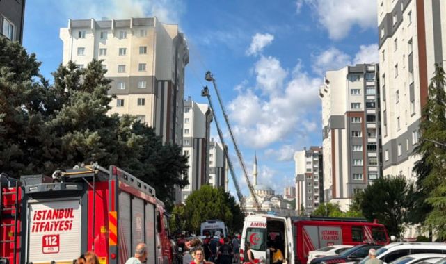 İstanbul'da binanın çatısında yangın: 10 kişi hastaneye kaldırıldı