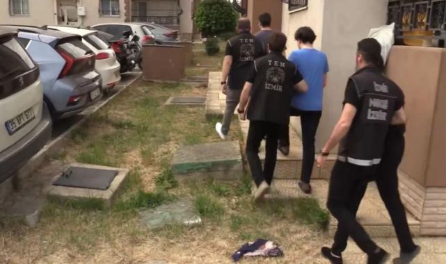 İzmir merkezli FETÖ operasyonunda 41 şüpheli tutuklandı
