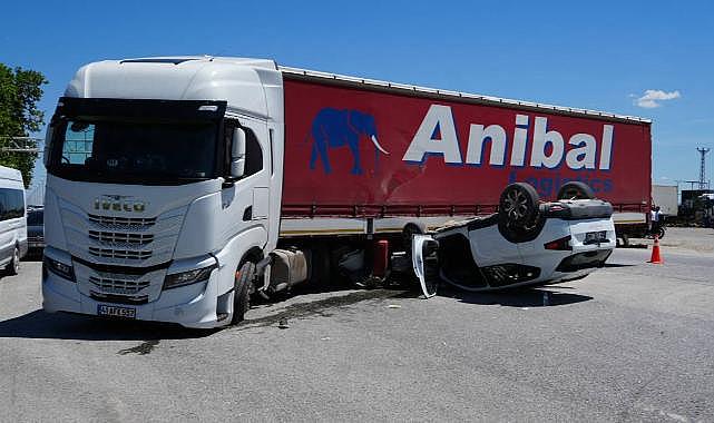 Kapıkule yolunda SUV araç ile tır çarpıştı: 2’si ağır 3 yaralı