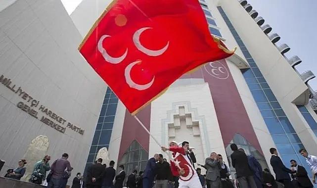 MHP'de 3 ilde daha teşkilat değişimi