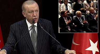 Rozetlerini Erdoğan taktı: Üç belediye başkanı daha AK Parti'ye katıldı