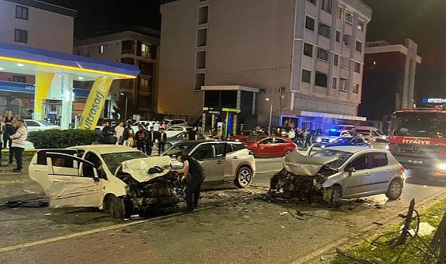 Samsun’da 3 aracın karıştığı kazada 5 kişi yaralandı