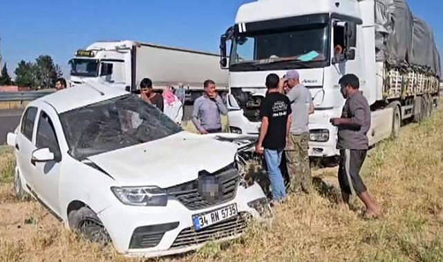 YKS'ye giderken tırla çarpışan otomobilin sürücüsü hayatını kaybetti