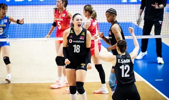 A Milli Kadın Voleybol Takımı, Japonya'yı devirdi