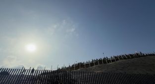 AB'den Ceuta'daki düzensiz göç girişimine karşı İspanya'ya destek mesajı