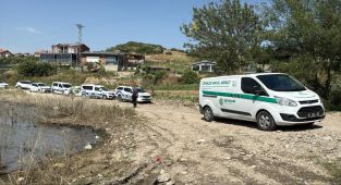Adana'da kızının terliğini almak için baraj gölüne giren kişi boğuldu