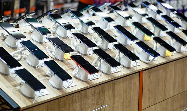 Akıllı telefon ithalatında geri sayım başladı