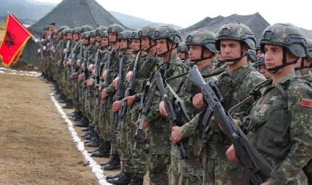 Arnavutluk Özel Kuvvetleri’ni İsrail askerleri eğitecek