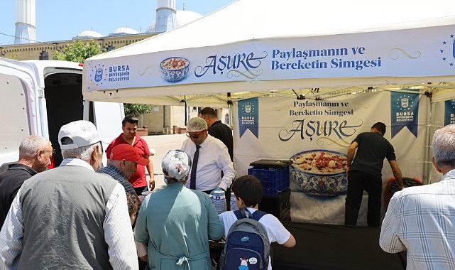Aşure geleneği Şirinevler'de yaşatıldı