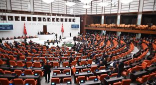 Bazı Kanun ve Kanun Hükmünde Kararnamelerde Değişiklik Yapılmasına Dair Kanun Teklifi kabul edildi