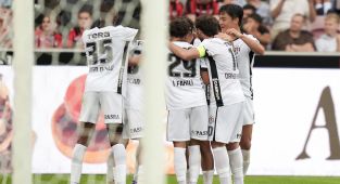 Beşiktaş, Midtjylland'ı eleyerek tur atladı
