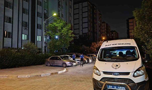 Boşanmak isteyen eşini uykusunda öldürdü