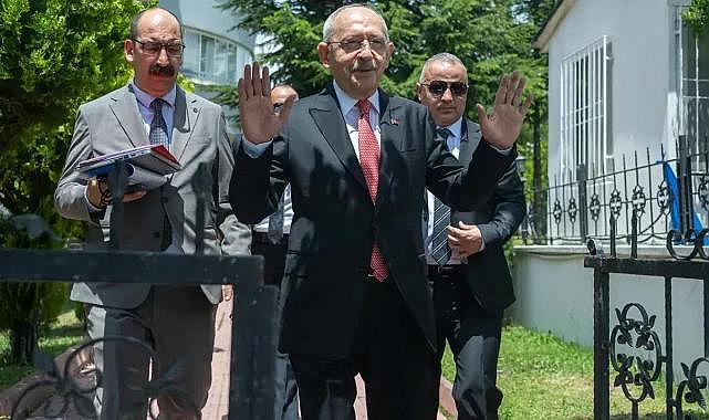 CHP'nin kalesi İzmir'de 24 belediye başkanı ve tüm ilçe örgütleri Yeni Parti'ye geçiyor