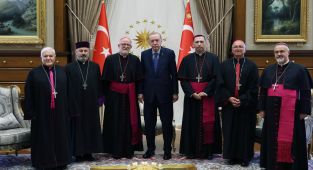 Cumhurbaşkanı Erdoğan Türkiye Katolik Episkoposlar heyetini kabul etti