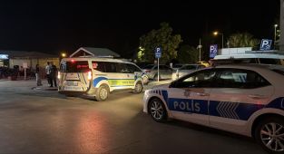 Eskişehir'de 'dur' ihtarına uymayan motosikletli bekçiye çarptı