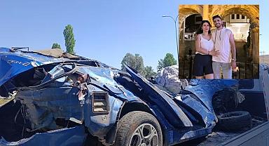 Feci Kazada Anne Ve Baba Öldü, 8 Aylık Bebek Ağır Yaralı