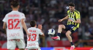 Fenerbahçe Şampiyonlar Ligi'nde 3. eleme turuna yükseldi