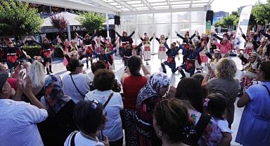 Halk dansları rüzgârı Bursa'nın dört bir yanını sardı