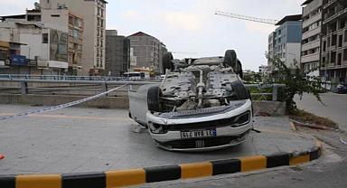 Hatay'da otomobil devrildi: 2 ölü