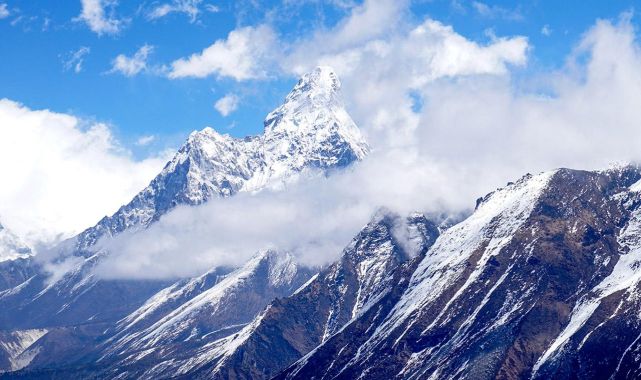 Hindistan, Everest'te 30 yıl önce yaşamını yitiren dağcının cesedini geri getirmeyi planlıyor
