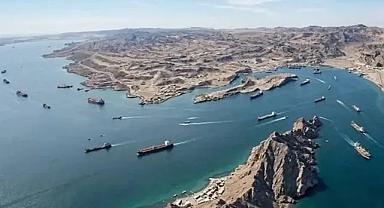 Hürmüz Boğazı'nda gemi geçişleri bıçak gibi kesildi