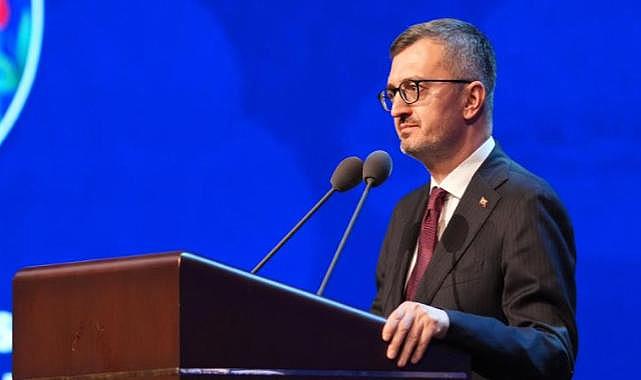 İletişim Başkanı Duran: Şam'daki hain terör saldırısını lanetliyorum