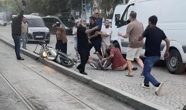 İstanbul'daki yol verme kavgasında 4 kişi bıçaklandı: Polis havaya ateş açtı